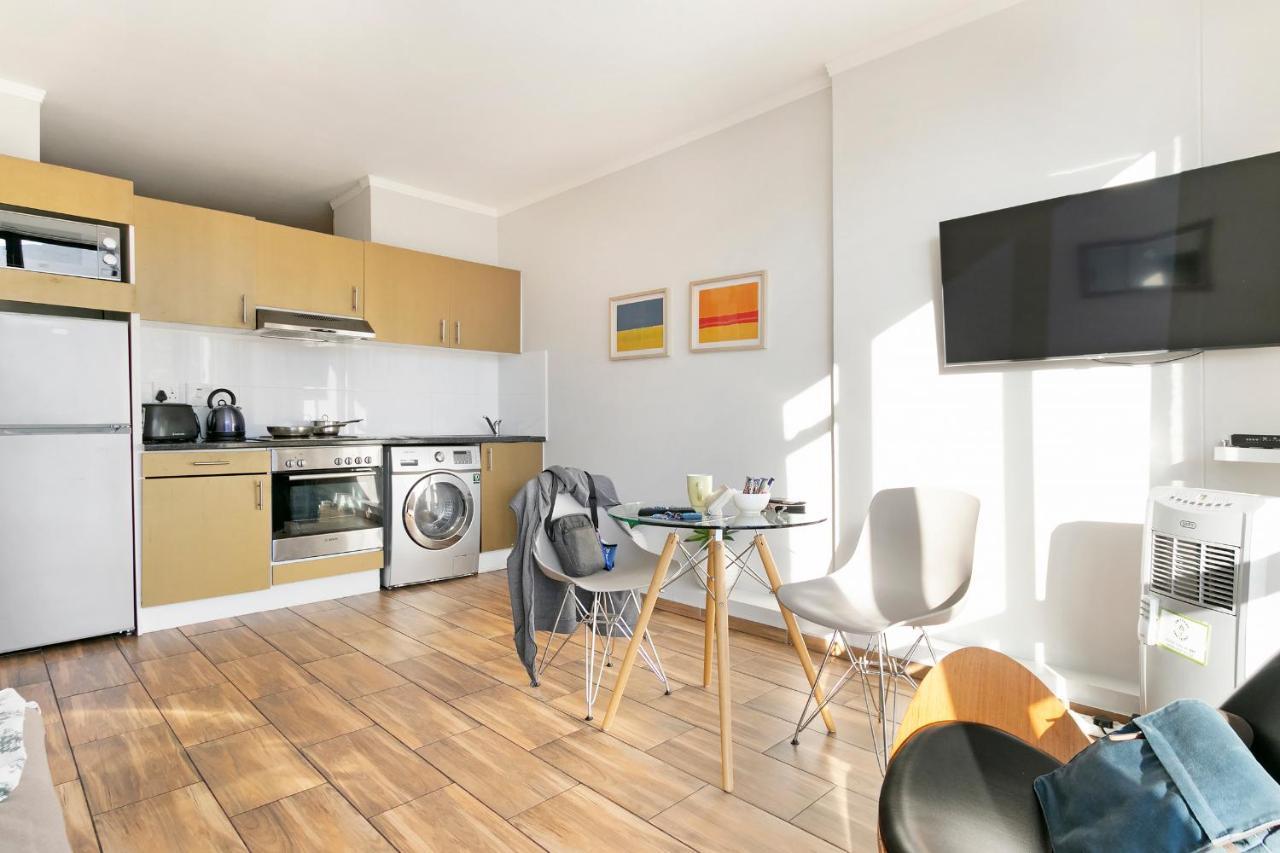 Apartament Urban Oasis At The Four Seasons Kapsztad Zewnętrze zdjęcie